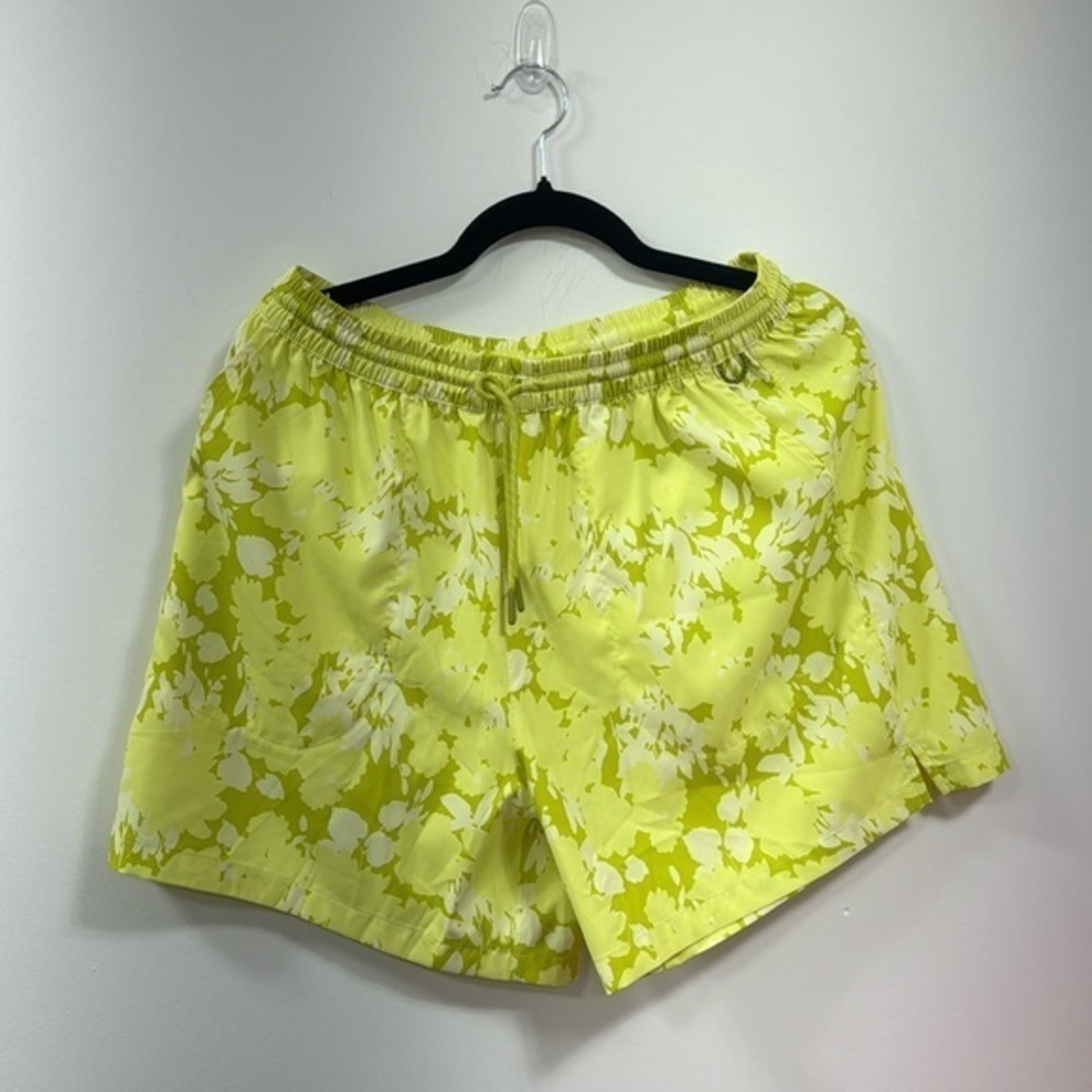 Outdoor voices size medium men’s swim trunks with liner